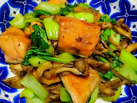 秋鮭と青梗菜の味噌炒め